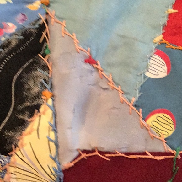 Vintage handmade patchwork accent pillow - Picture 7 of 11